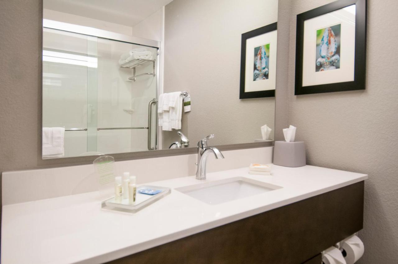 Queen Room with Two Queen Beds - Hearing Accessible/Non-Smoking at Holiday Inn New Orleans Airport North by IHG