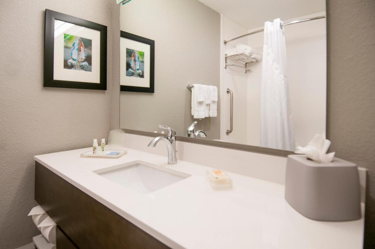 Queen Room with Two Queen Beds - Hearing Accessible/Non-Smoking at Holiday Inn New Orleans Airport North by IHG