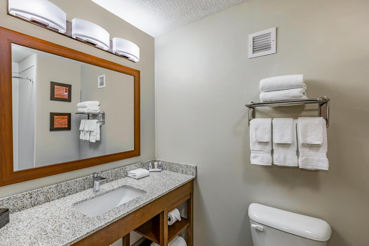 Queen Room with Two Queen Beds - Non-Smoking at Comfort Inn Altoona-Des Moines