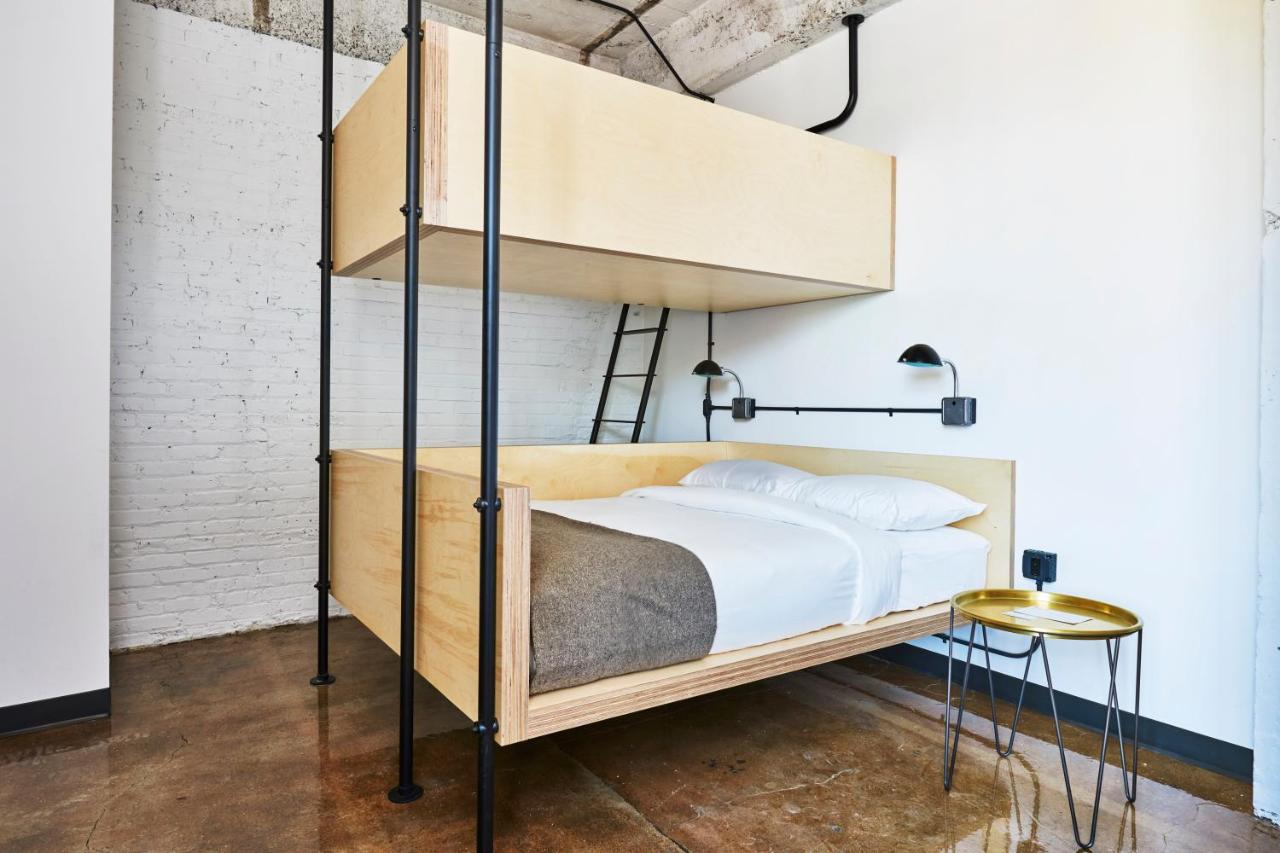 Queen + Twin Loft at The Robey, Chicago, a Member of Design Hotels
