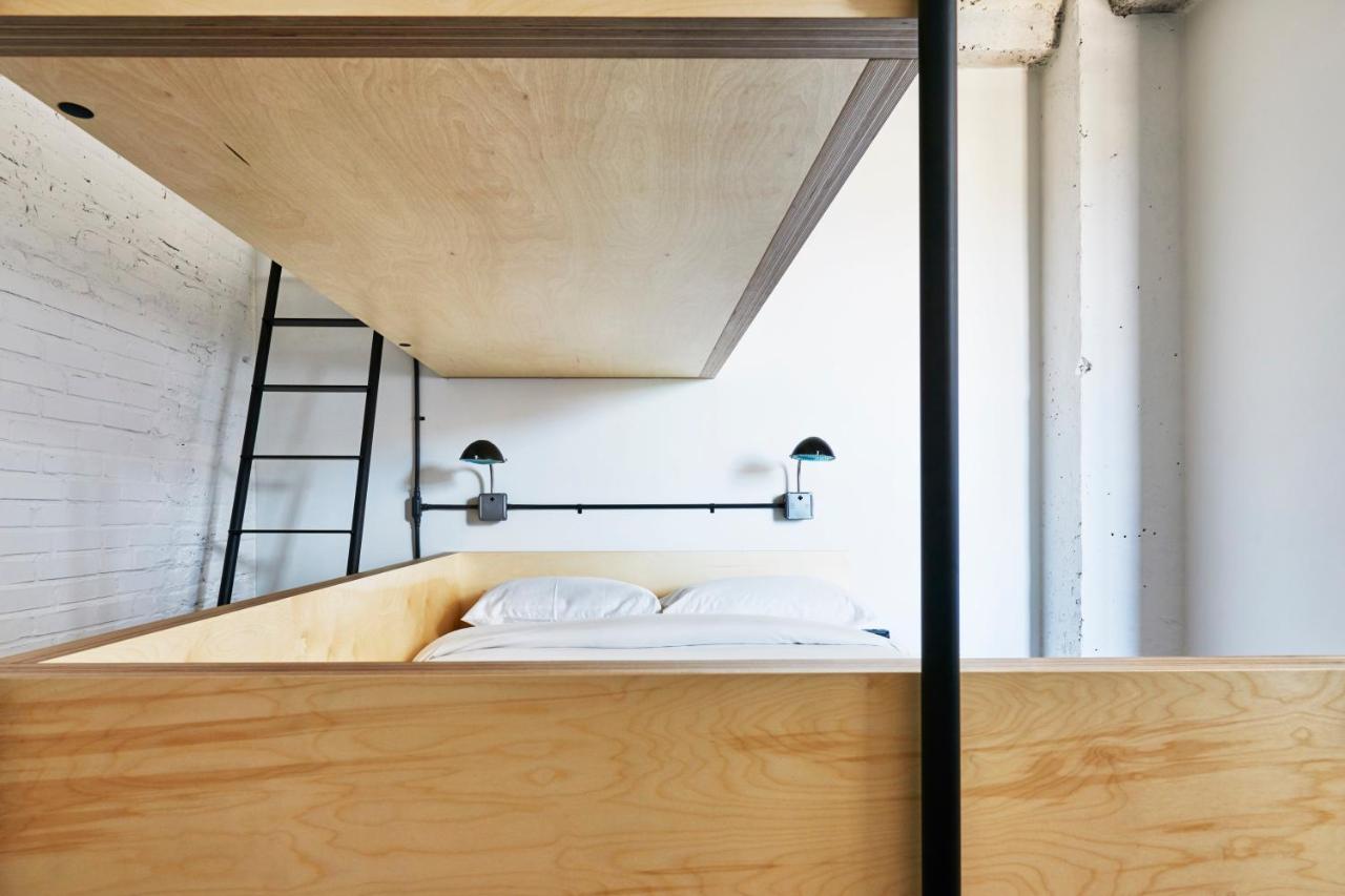 Queen + Twin Loft at The Robey, Chicago, a Member of Design Hotels