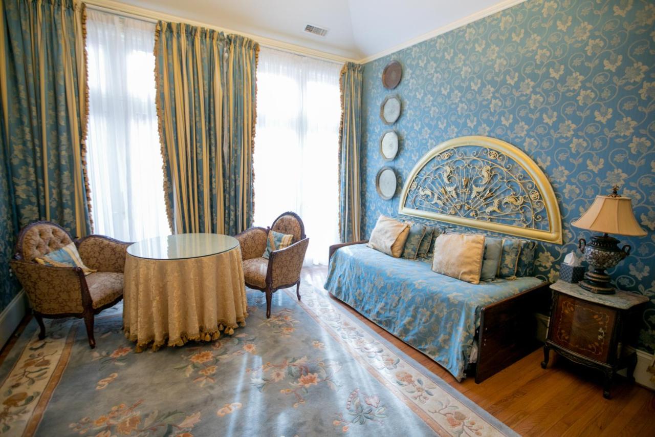 | Gramercy Mansion