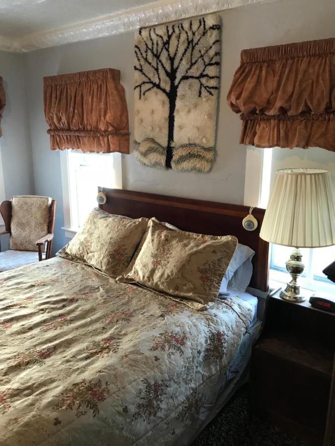 | Maple Hill Farm Bed & Breakfast