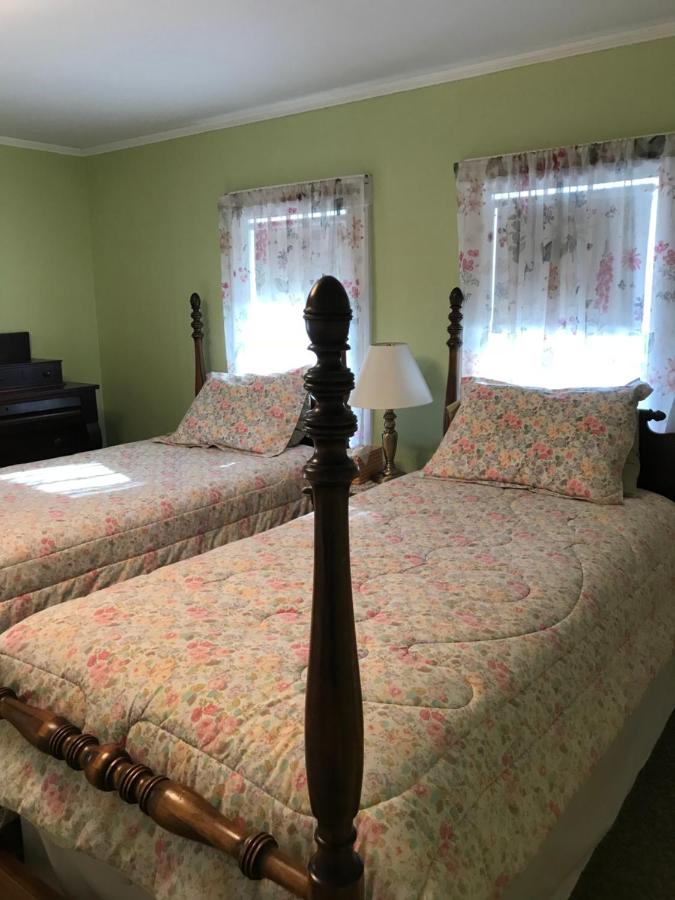 | Maple Hill Farm Bed & Breakfast