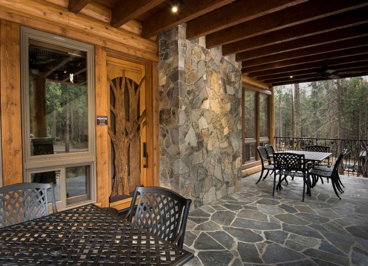 | 1R Rustic Retreat