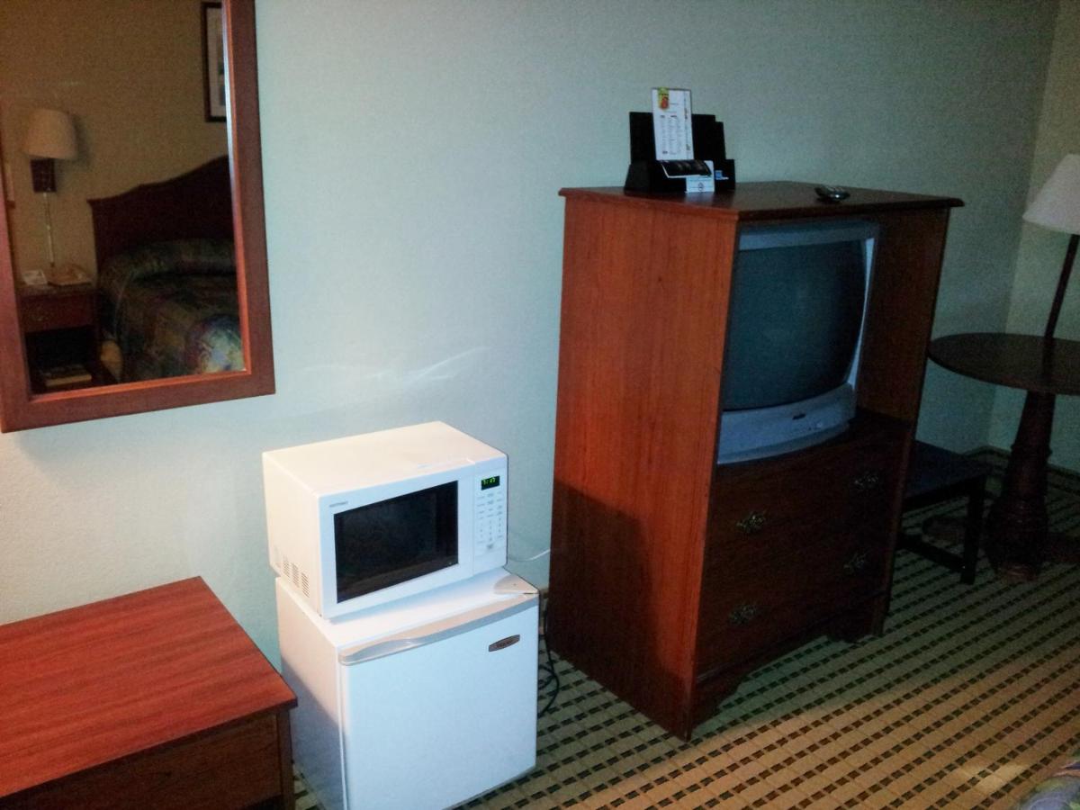 | Super 8 by Wyndham Dawsonville