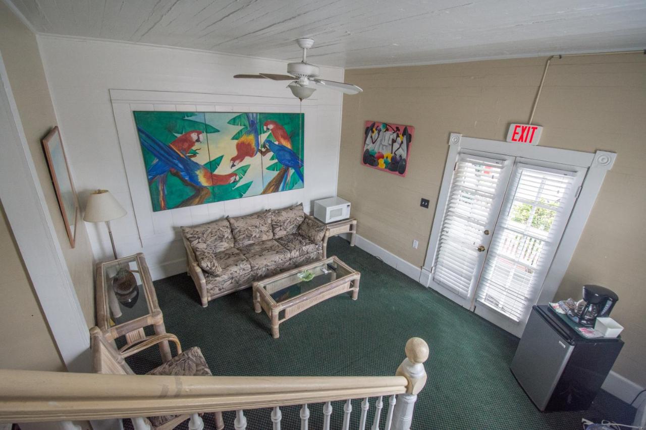 Duplex Suite at Duval House