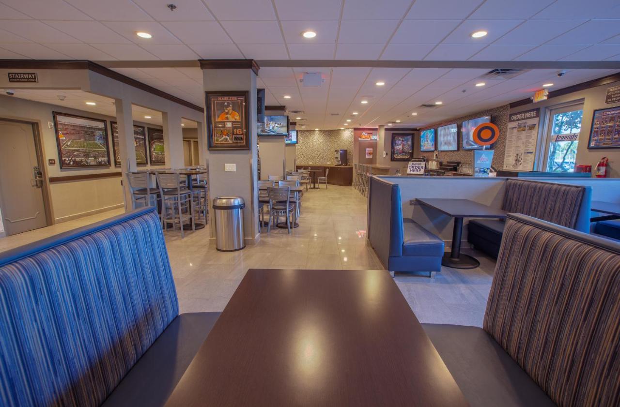 | Stadium Hotel