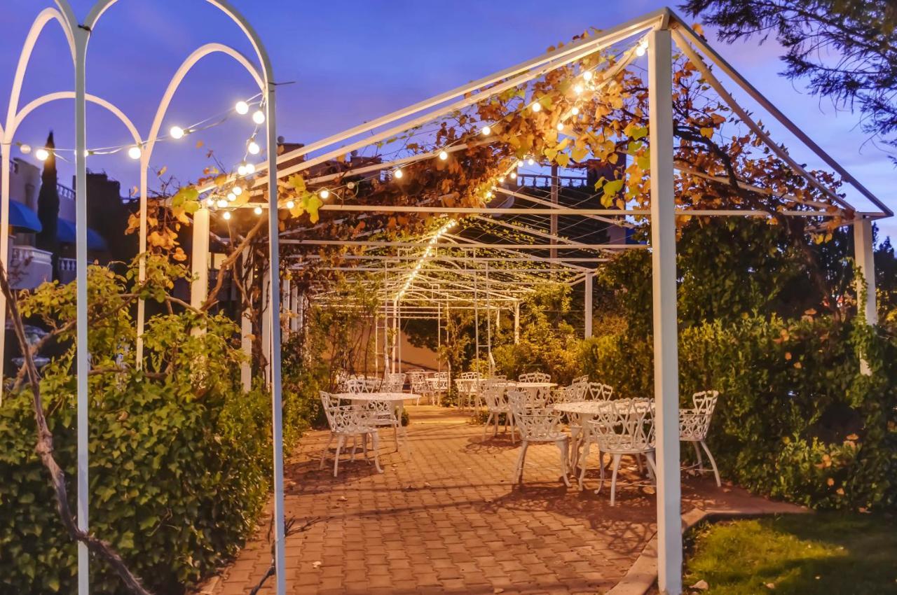 | Forest Villas Hotel