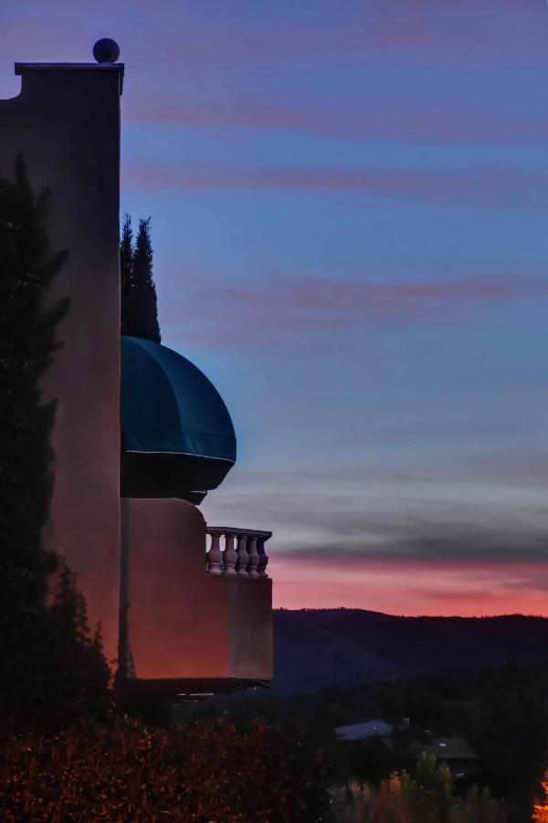 | Forest Villas Hotel