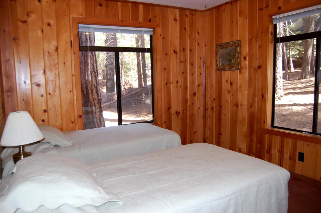 | 9S Pine Cabin