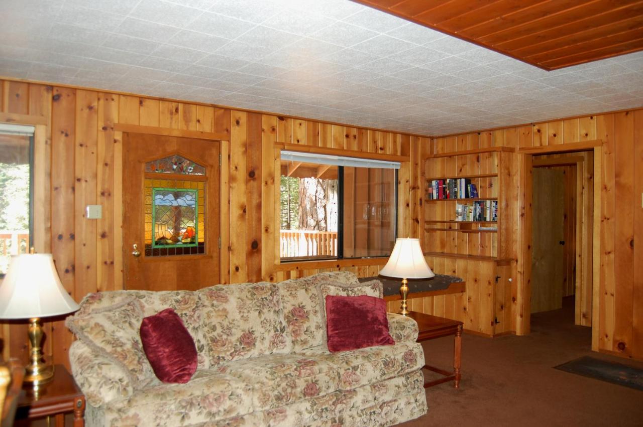 | 9S Pine Cabin