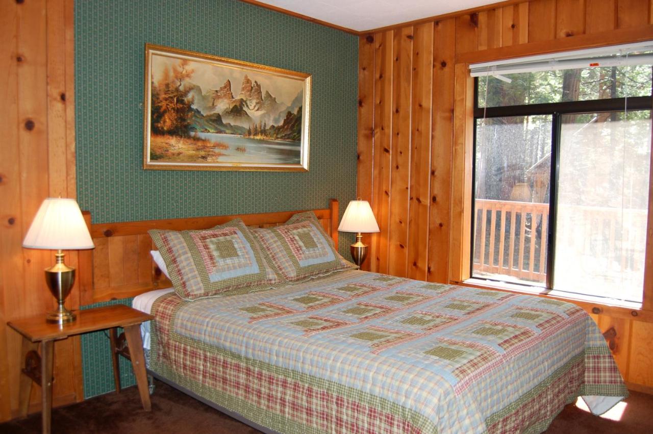 | 9S Pine Cabin