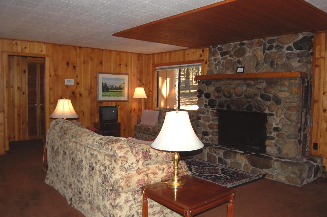 | 9S Pine Cabin