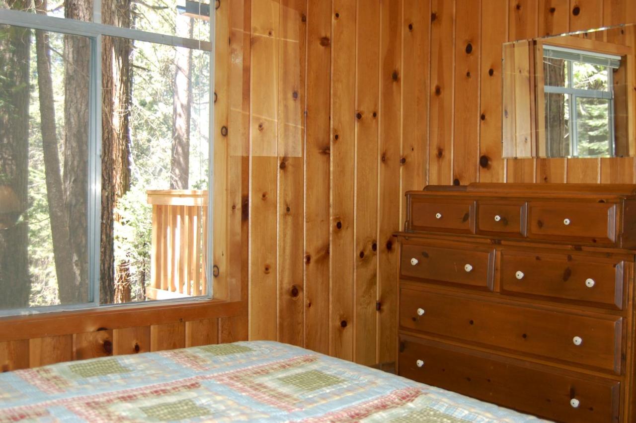 | 9S Pine Cabin