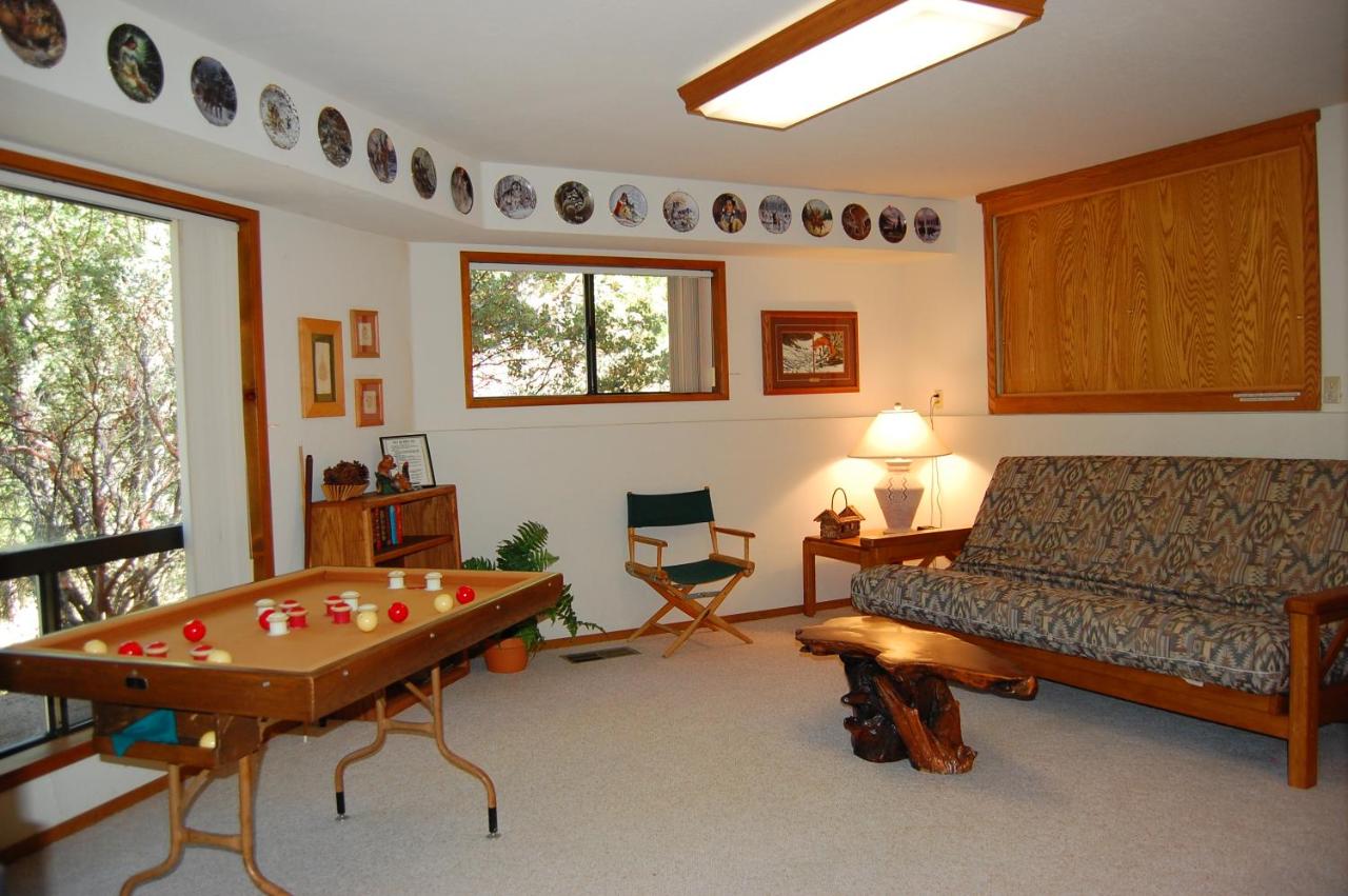 | 18A Pohono Pines