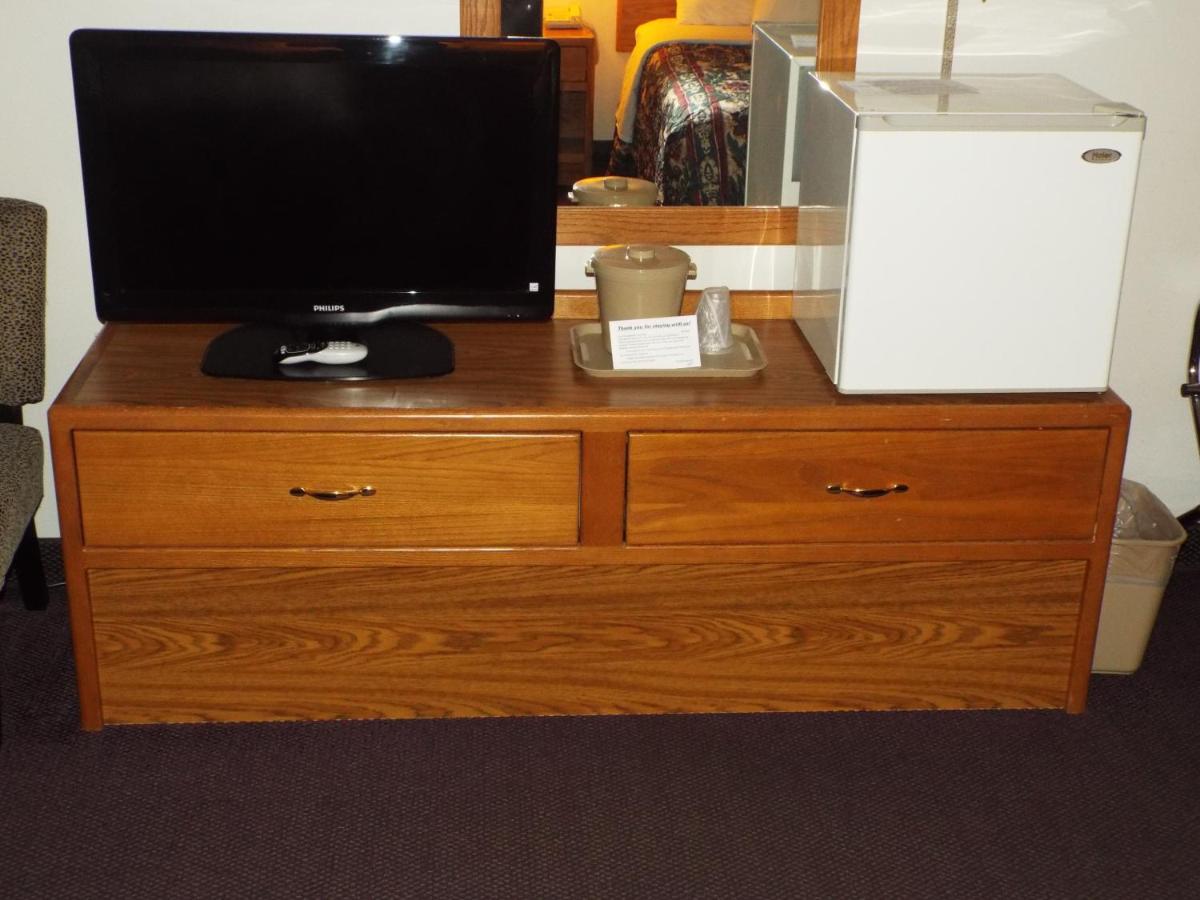 | FairBridge Inn & Suites