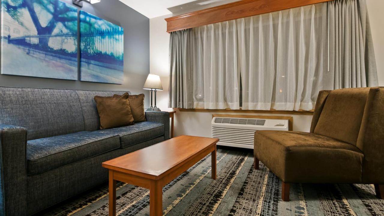 King Room at Best Western Newberg Inn