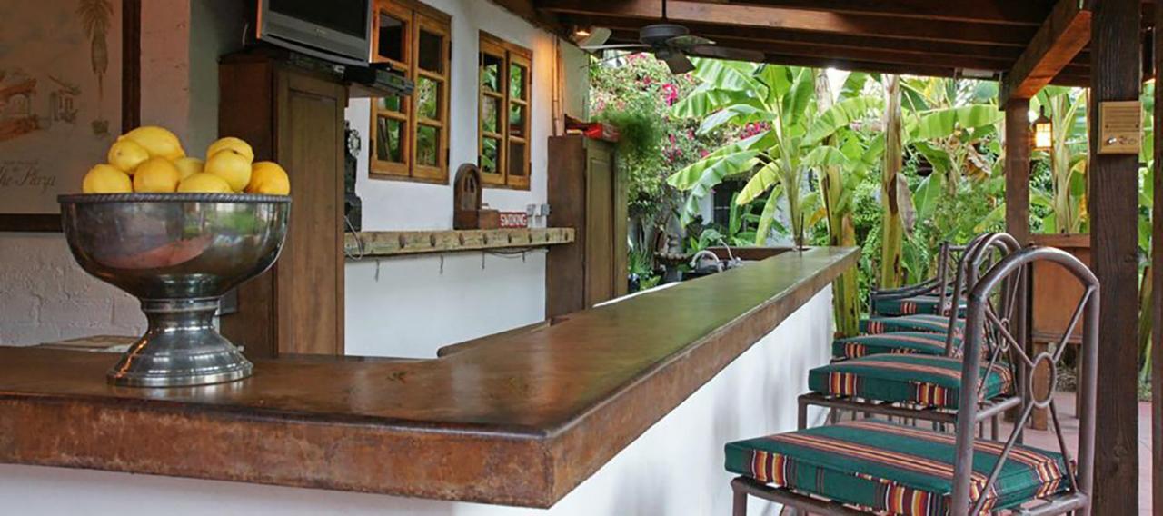 | Villa Thornhill