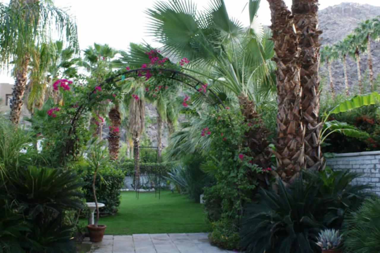 | Villa Thornhill