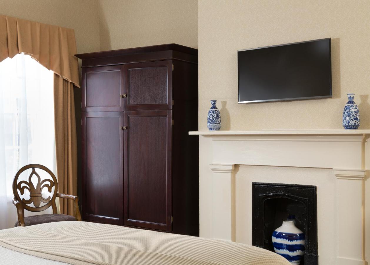 | Linden Row Inn