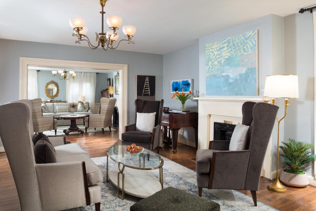 | Linden Row Inn
