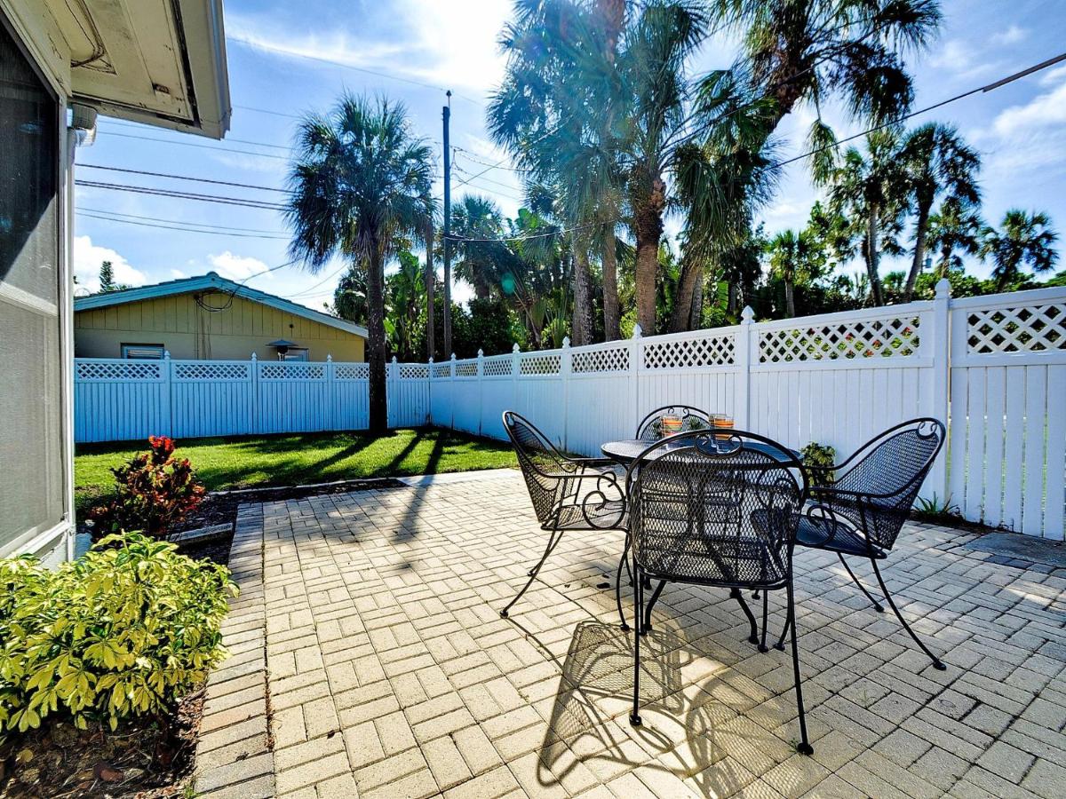 | Two-Bedroom Villa #729