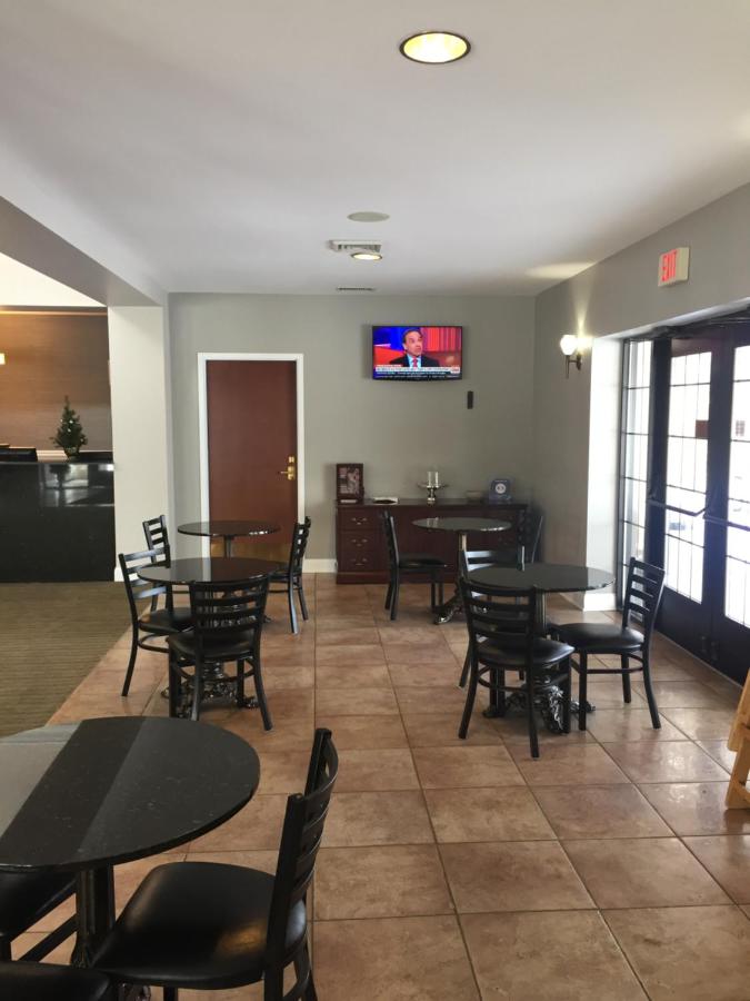  | Belvedere Inn Schenectady - Albany