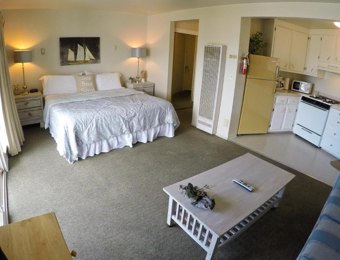 | Capitola Beach Suites