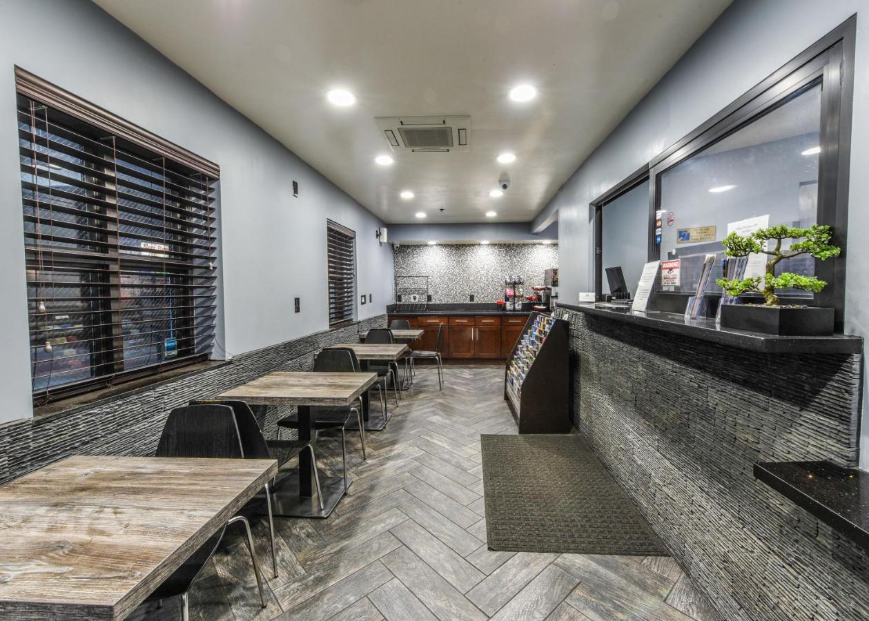 | Hollywood Inn Express LAX