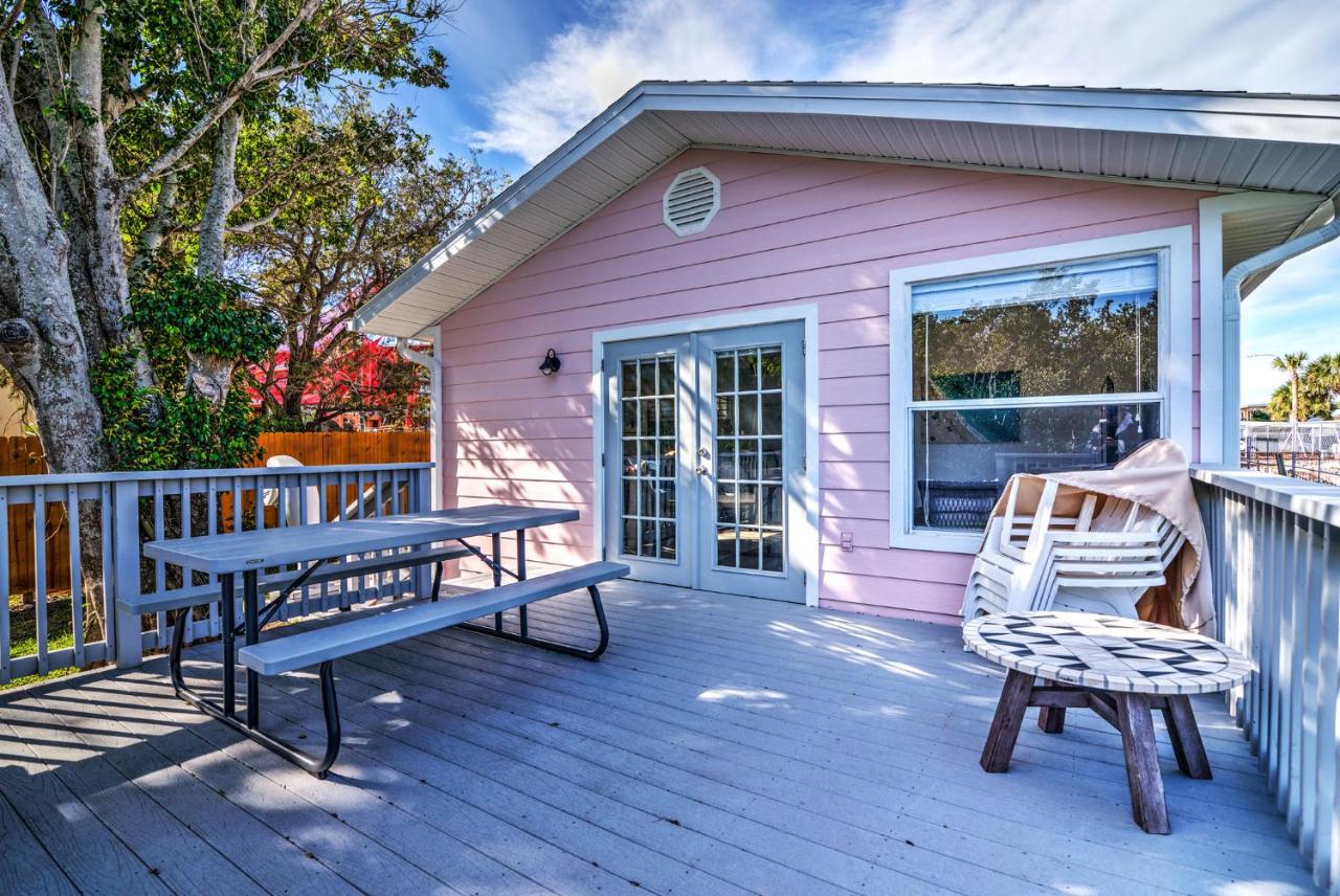 | Seaside Cottage B