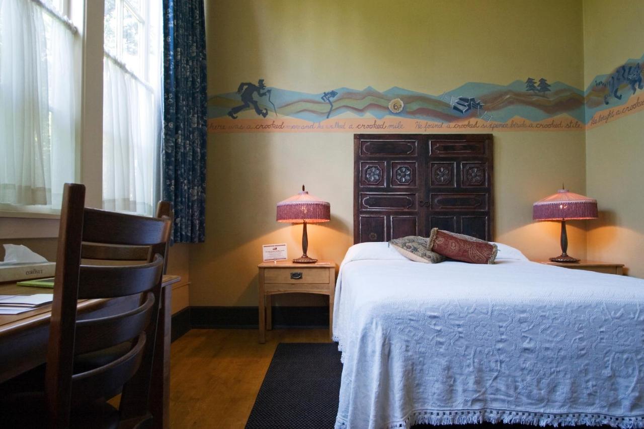| McMenamins Kennedy School