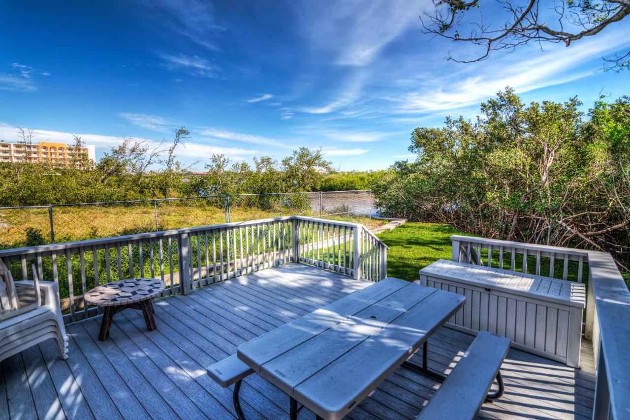 | Seaside Cottage B