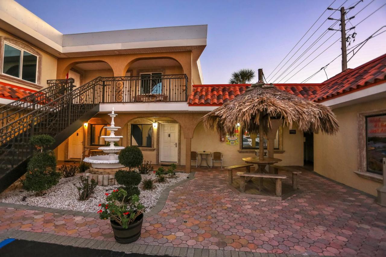 | Bayview Plaza Waterfront Resort