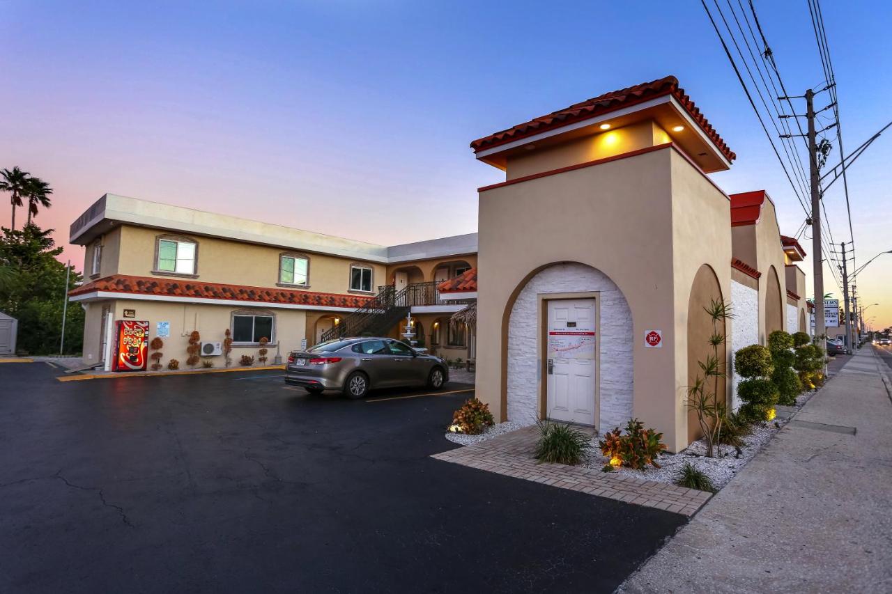 | Bayview Plaza Waterfront Resort