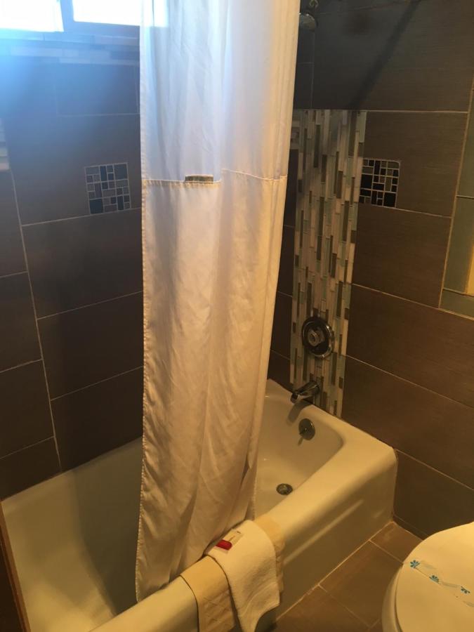 Queen Room - Non-Smoking at Days Inn by Wyndham Bend