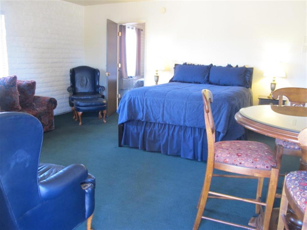 | Stage Stop Inn