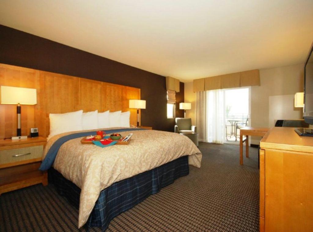 Room #18136125 at Best Western Plus Marina Gateway Hotel