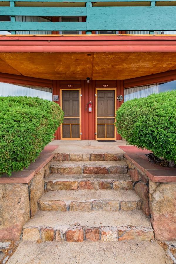  | Discovery Lodge
