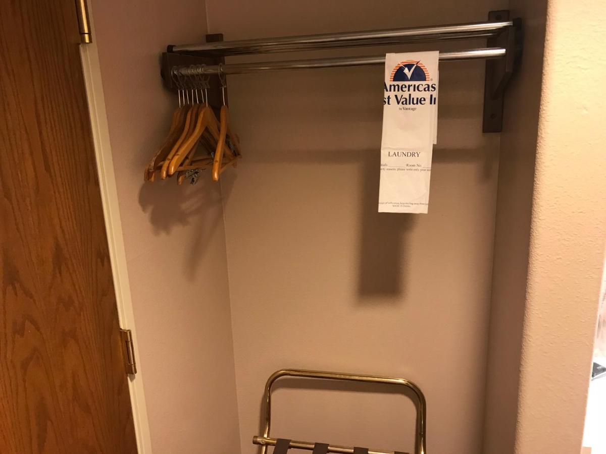 King Room at Americas Best Value Inn Cedar City