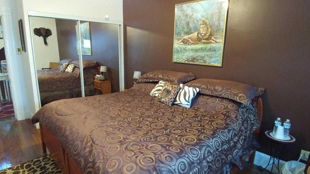 | Château sur Mer Bed & Breakfast