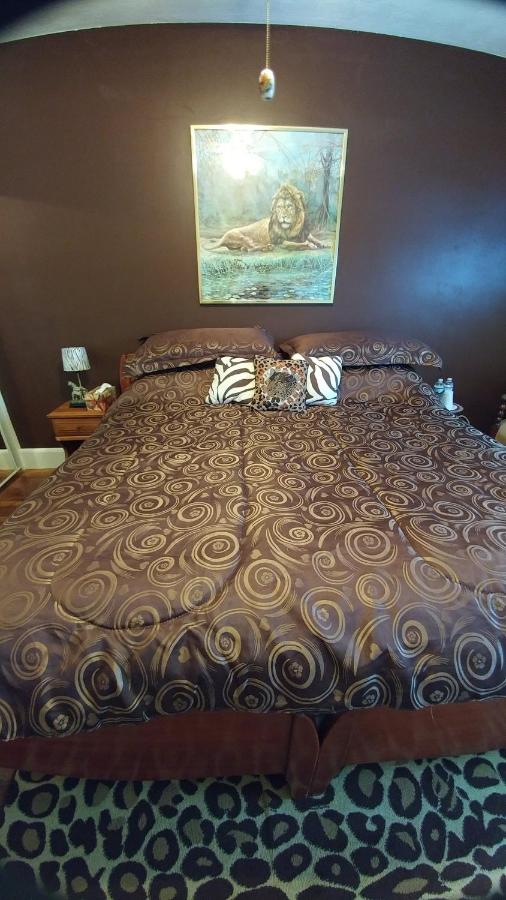 | Château sur Mer Bed & Breakfast