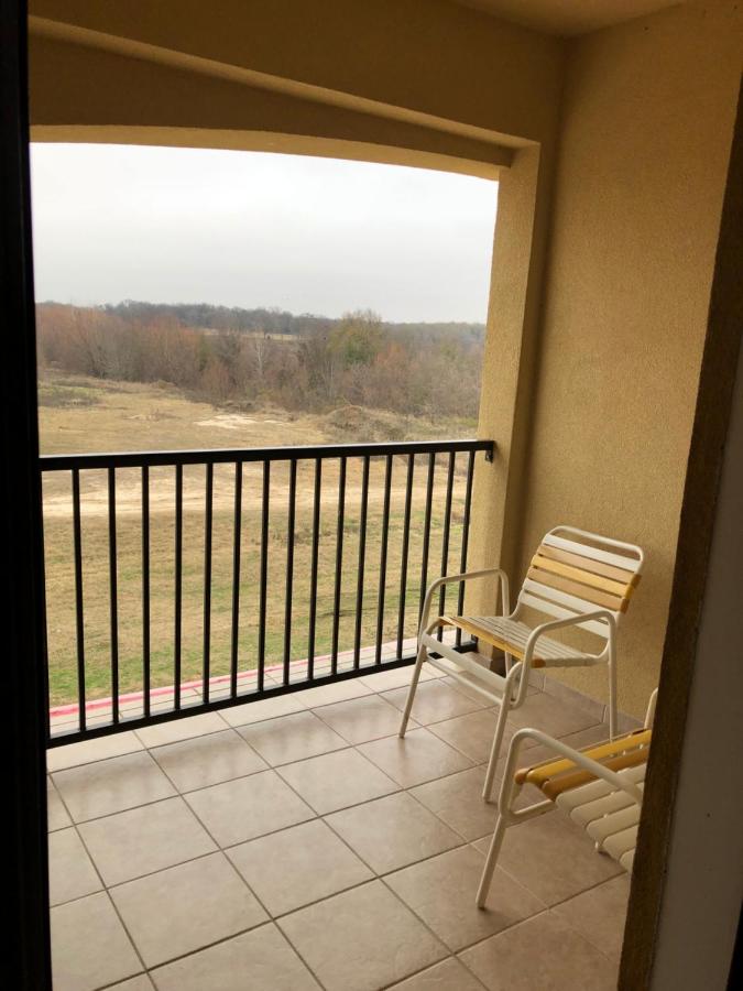 | Americas Best Value Inn - Gun Barrel City