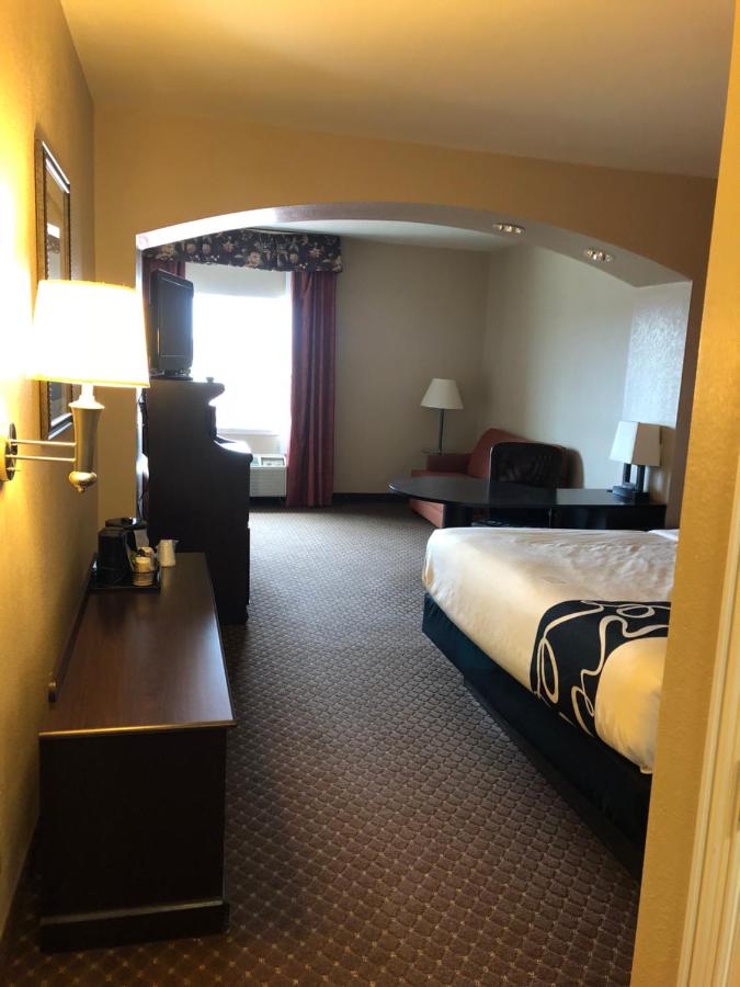 | Americas Best Value Inn - Gun Barrel City