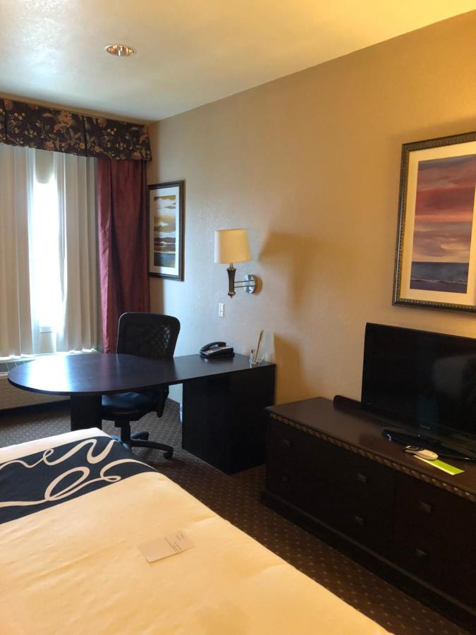 | Americas Best Value Inn - Gun Barrel City