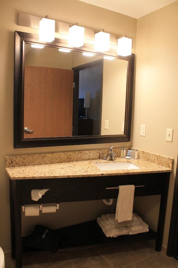 | Brookstone Lodge & Suites - Emmetsburg