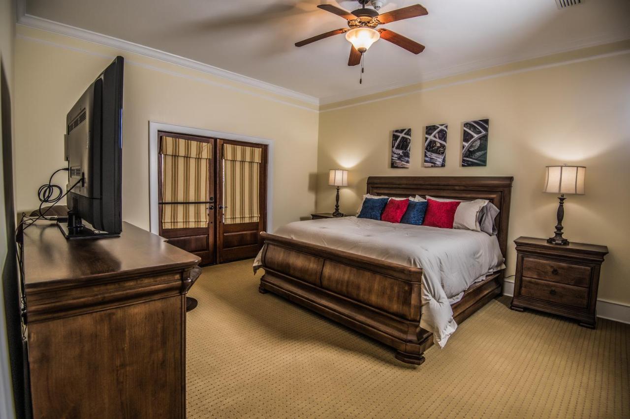 | Magnolia Creek Lodge
