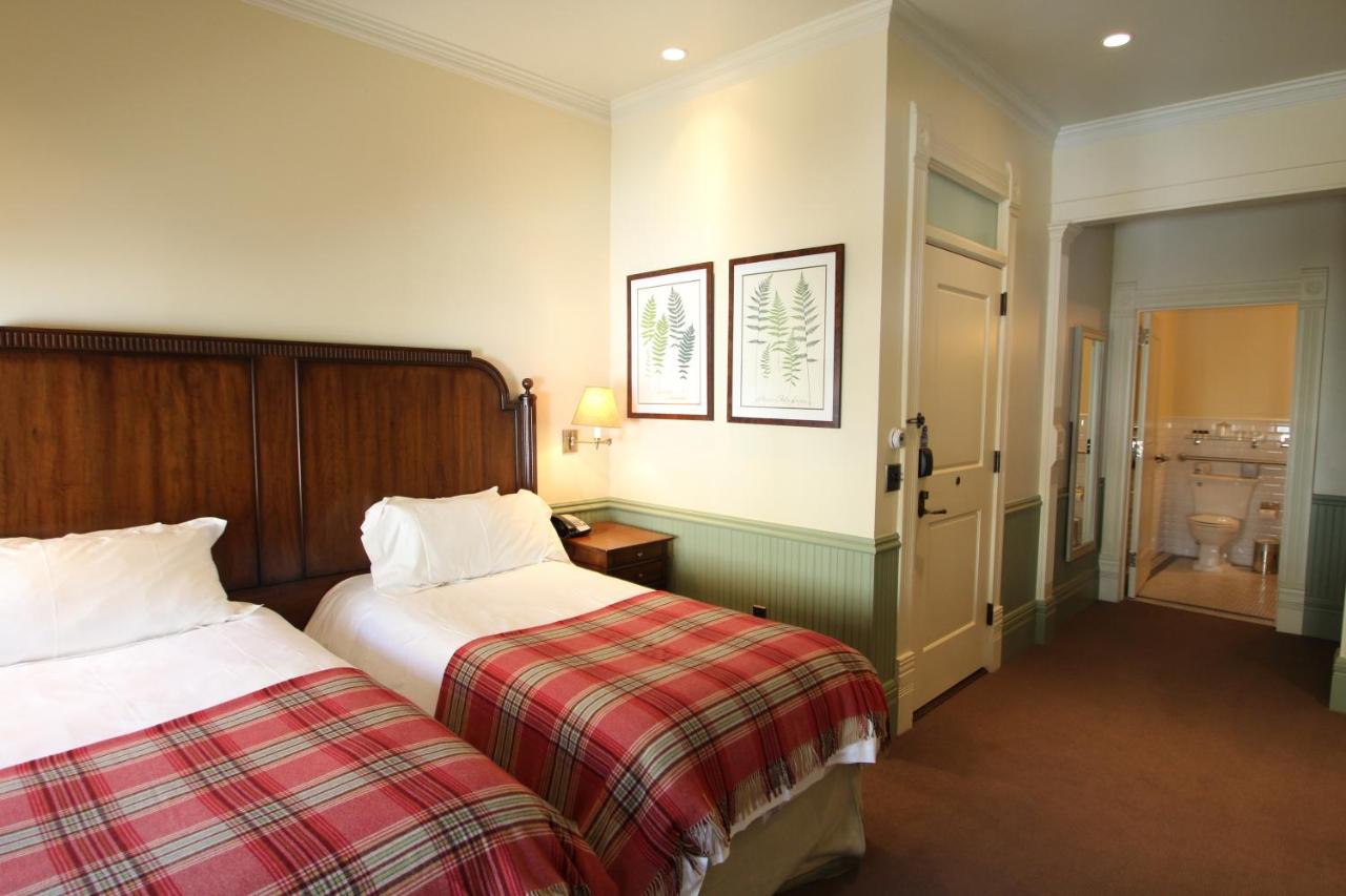 | New Sheridan Hotel