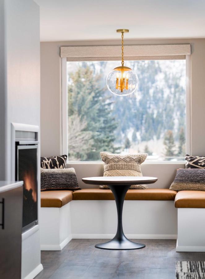 Deluxe Queen Room at Hotel Ketchum