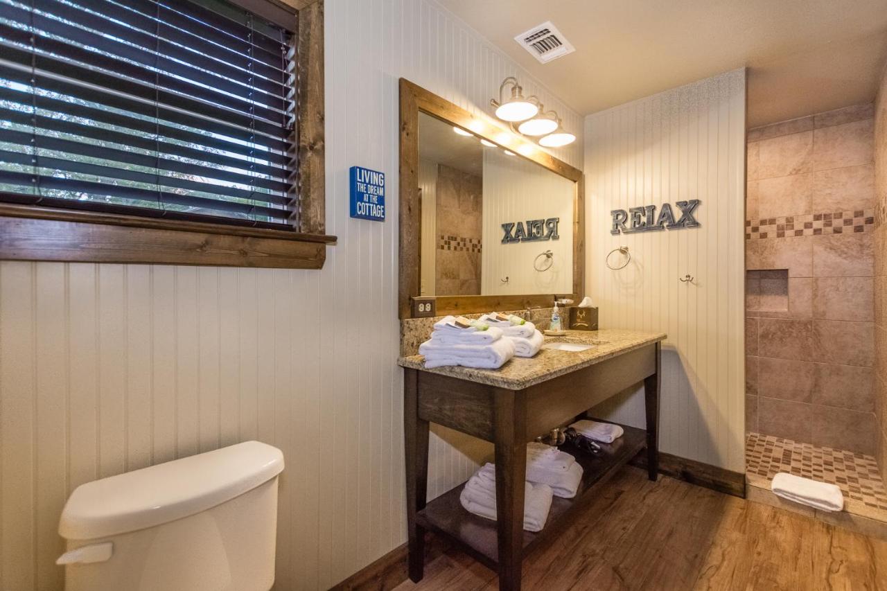 | Vineyard Trail Cottages- Adults Only